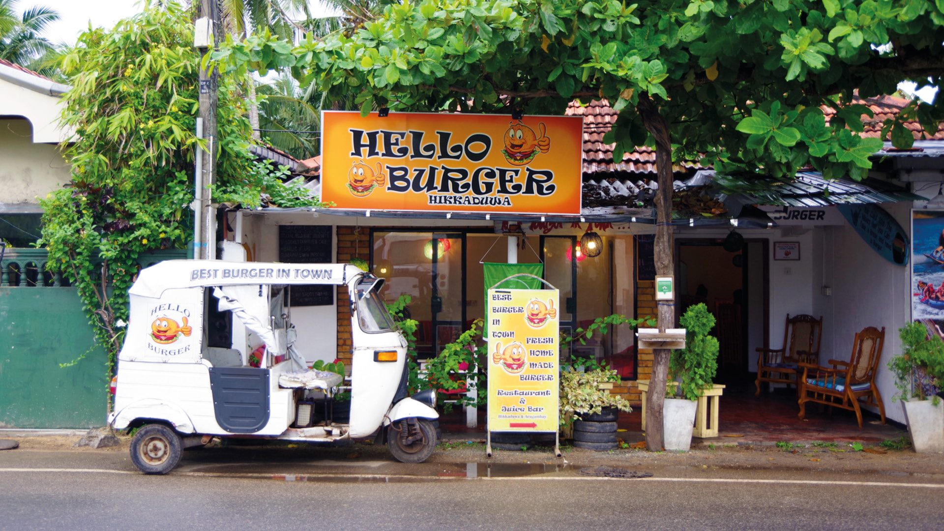 hikkaduwa restaurants cafés sri lanka 1