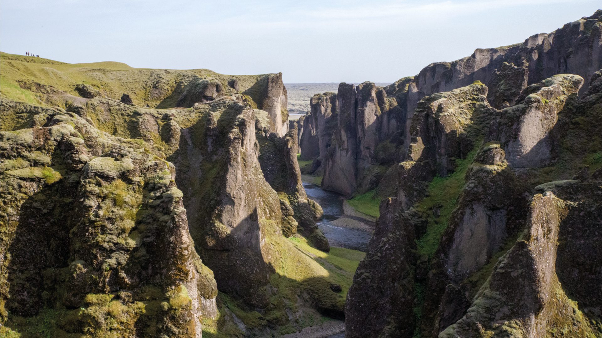 fjadrargljufur kloof ijsland